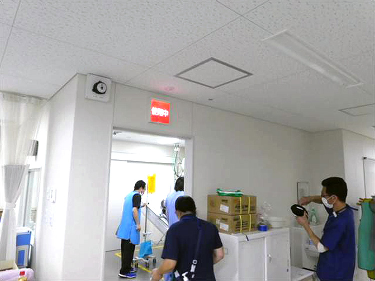 透視室　陰圧室